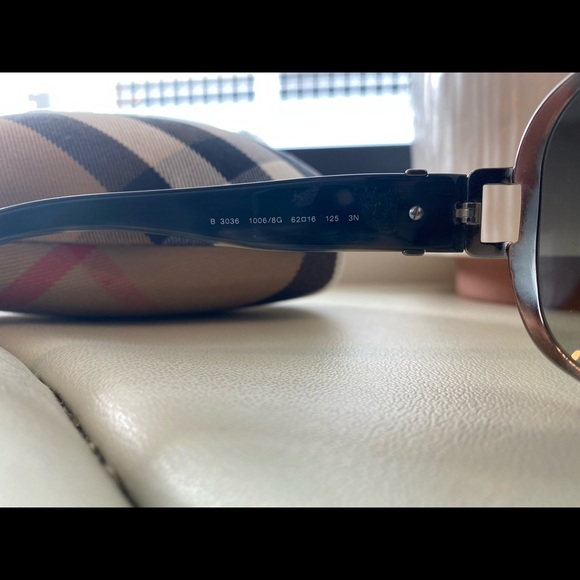 Burberry sunglasses - Picture 4 of 7